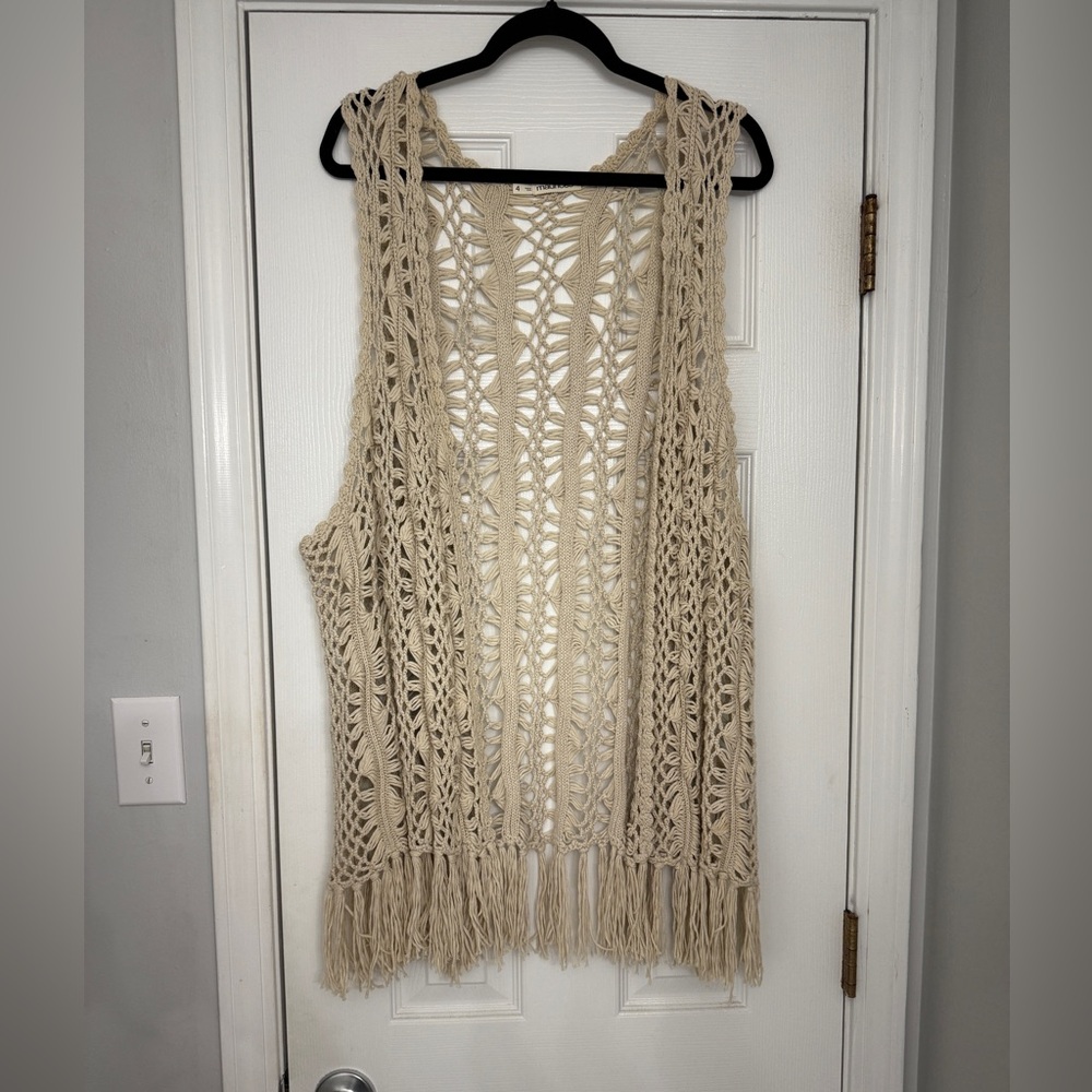 Cream Crochet Fringe Vest